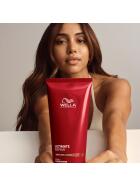Wella Professionals Ultimate Repair Tiefenwirksamer Conditioner 200 ml